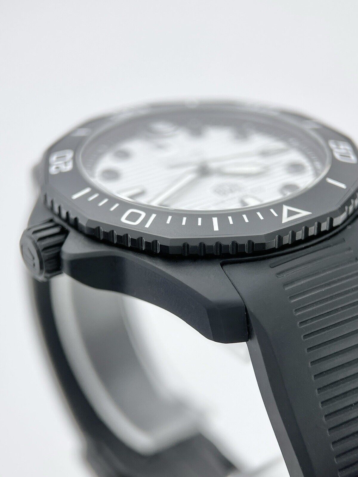 2022 Tag Heuer Aqua Racer Automatic 43mm White Dial WBP201D - Box And Papers