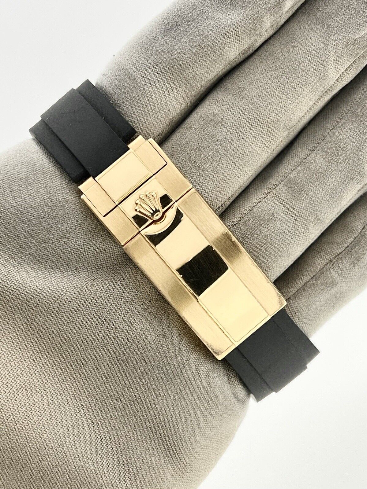 2022 Rolex Yacht-Master 42mm 18k Yellow Gold Automatic Men’s Watch 226658 - B/P