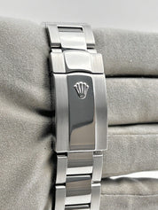 2021 Rolex Datjust 41 Automatic White Dial Men’s Watch Ref-126300 Box And Papers