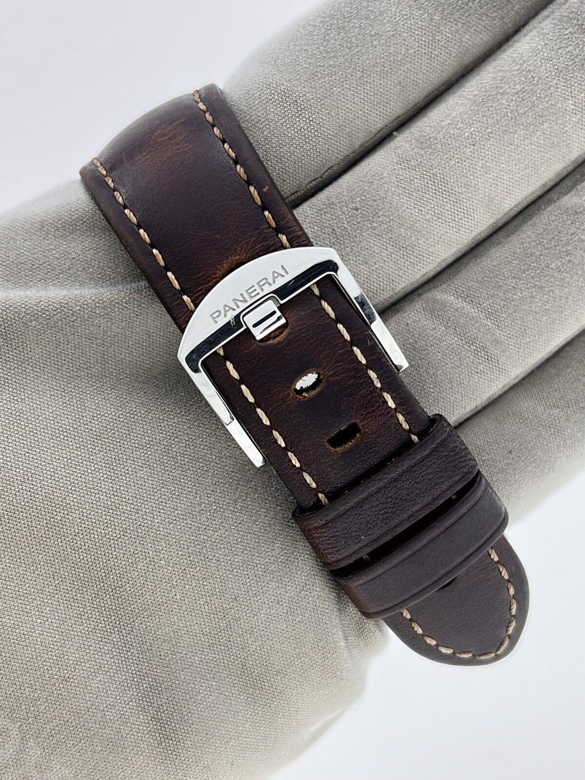 2021 Panerai Luminor Automatic 42mm PAM01046 Leather Band - Box And Papers