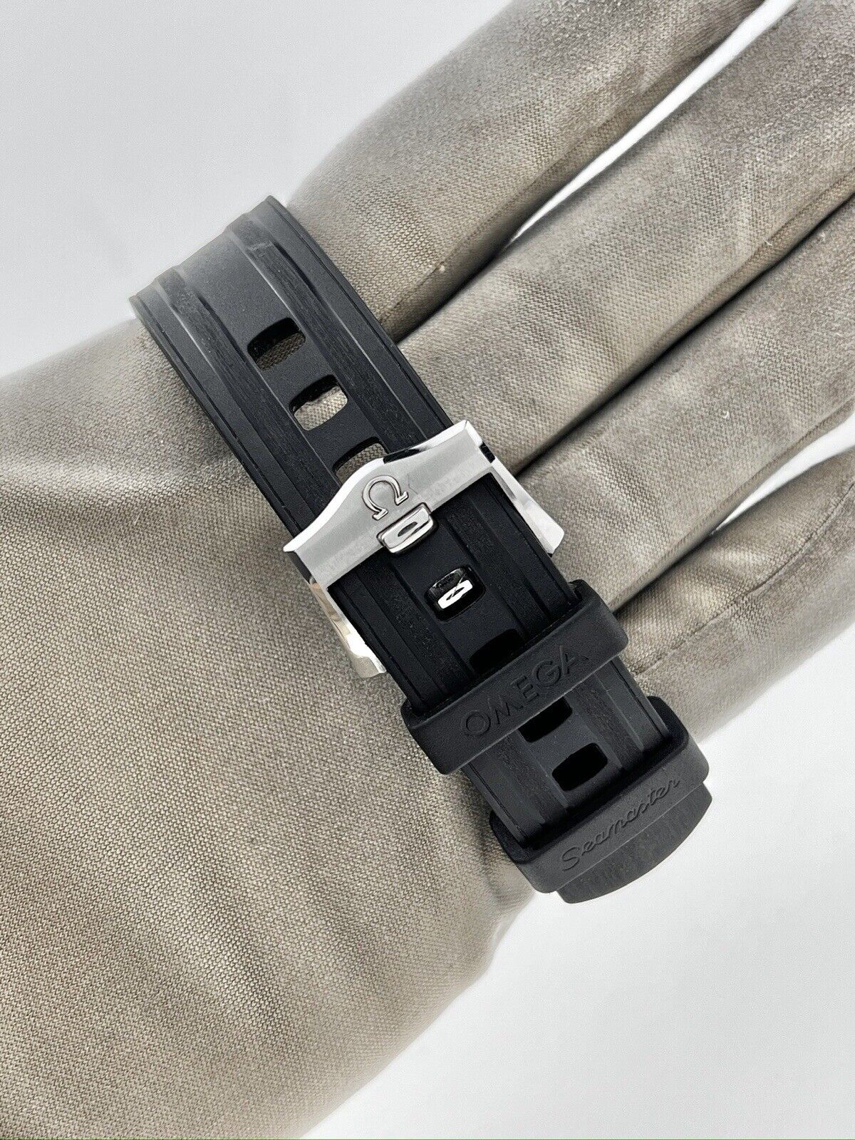 2019 Omega Seamaster Diver 300M Co-Axial Master Chronometer - Box/Papers