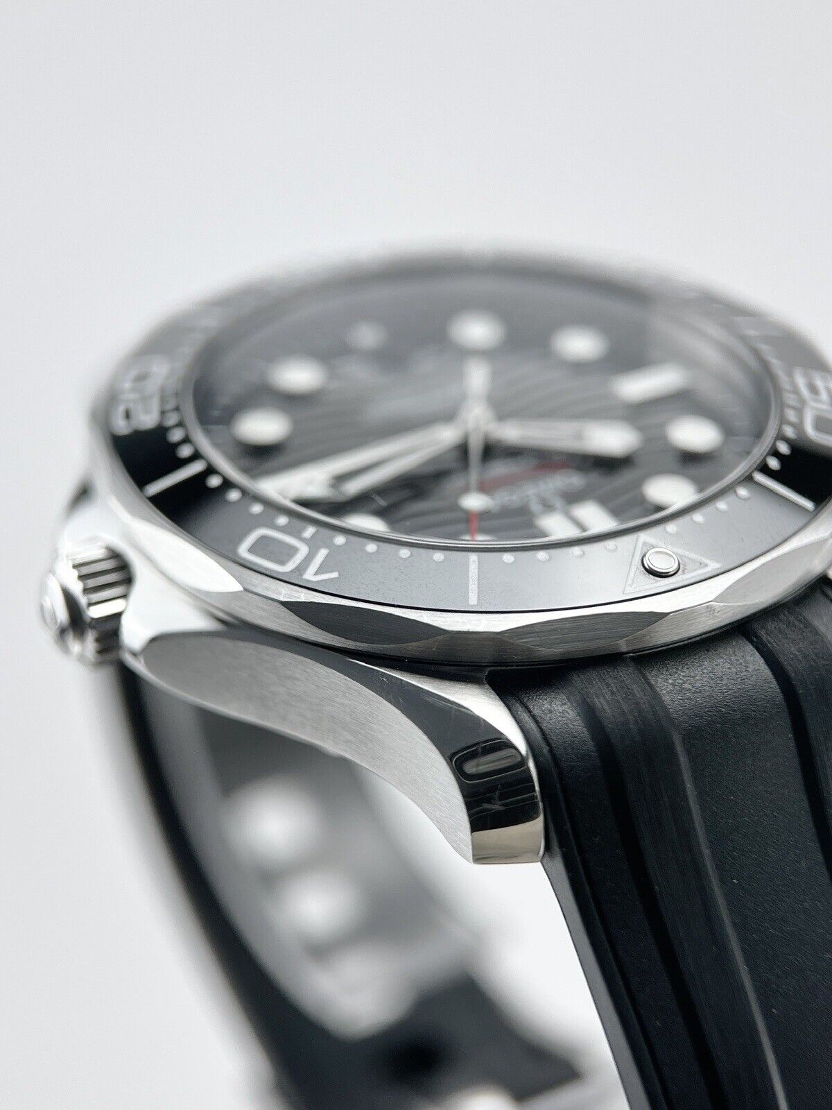 2019 Omega Seamaster Diver 300M Co-Axial Master Chronometer - Box/Papers