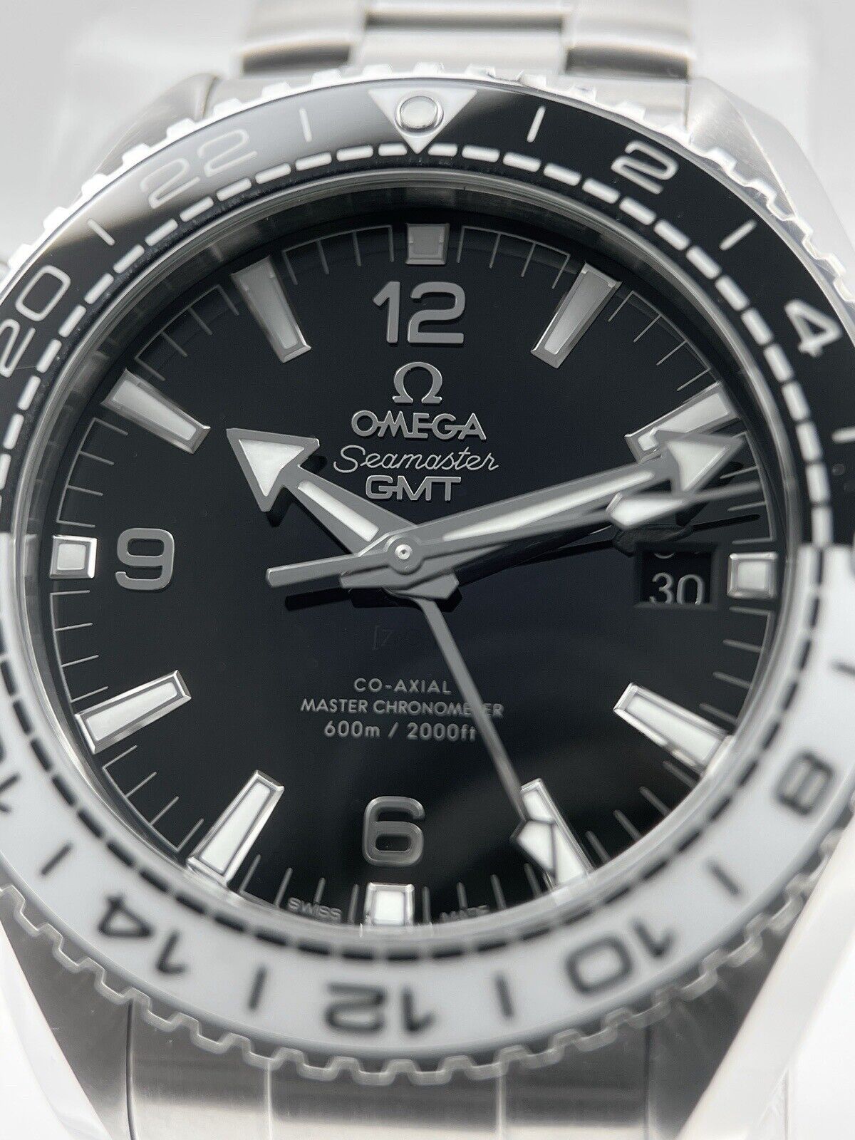 2019 Omega Seamaster Planet Ocean “Oreo”  43.5mm Automatic Watch Box And Papers