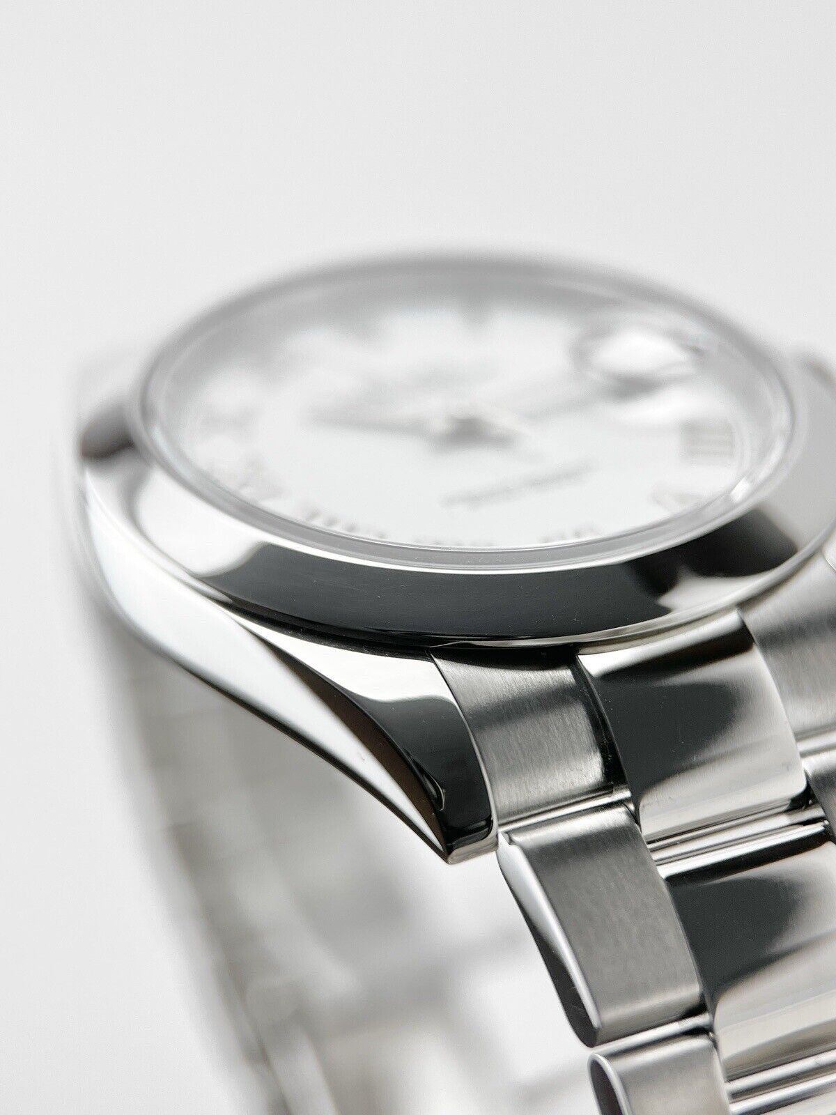 2021 Rolex Datjust 41 Automatic White Dial Men’s Watch Ref-126300 Box And Papers