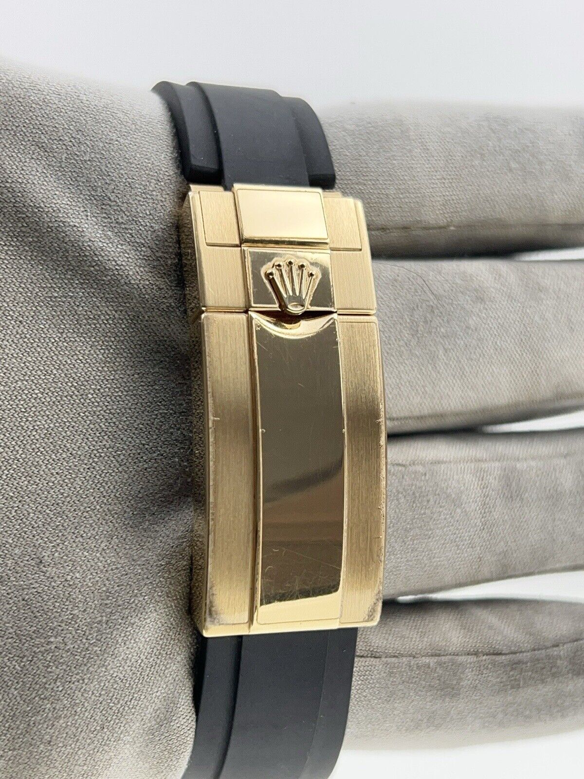 2022 Rolex Yacht-Master 42mm 18k Yellow Gold Automatic Men’s Watch 226658 - B/P