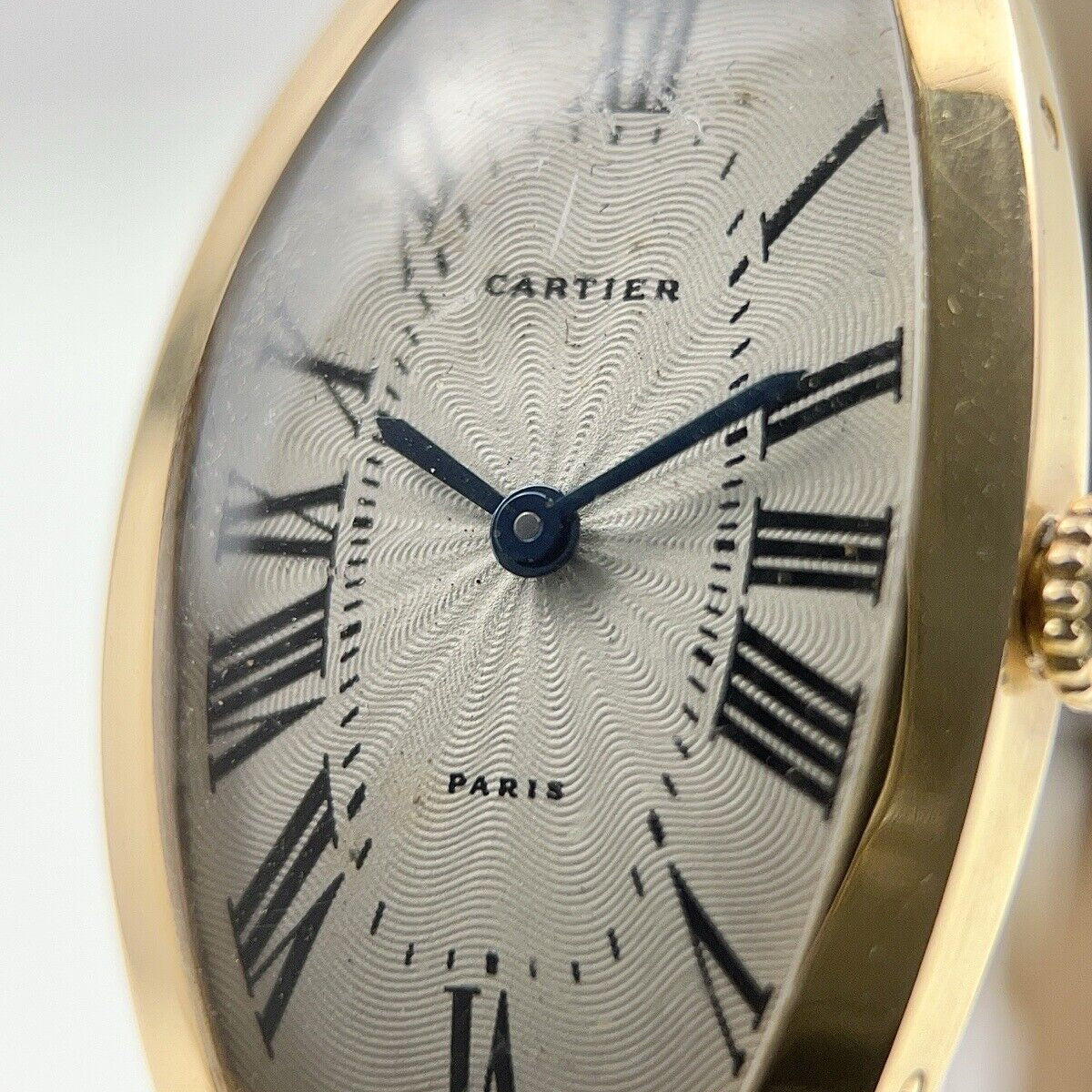 1996 Cartier Tonneau 26x39mm 18k Yellow Gold Unisex Manual Wind