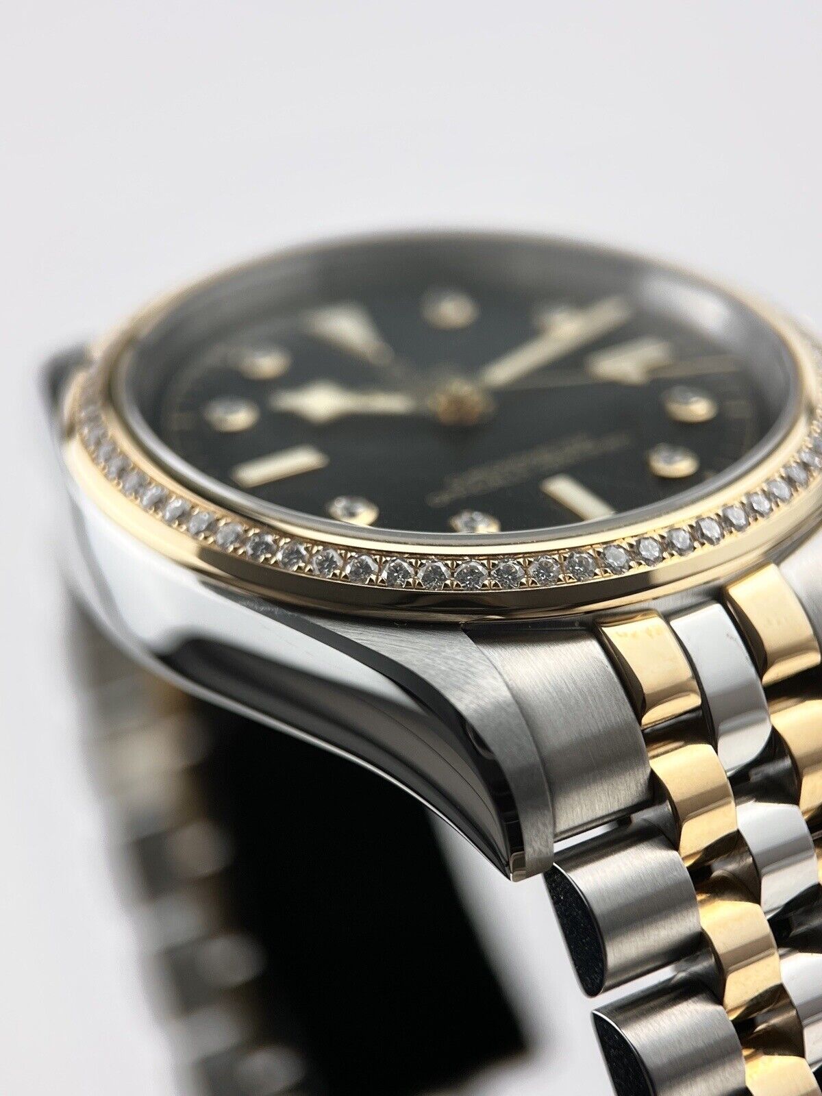 NEW Tudor Black Bay Factory Diamonds 79673 Automatic Two Tone Men’s Watch 39mm