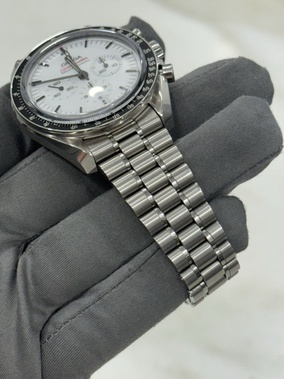 OPEN CARD Omega Speedmaster White Dial 42mm Manual Wind Mens 310.30.42.50.04.001