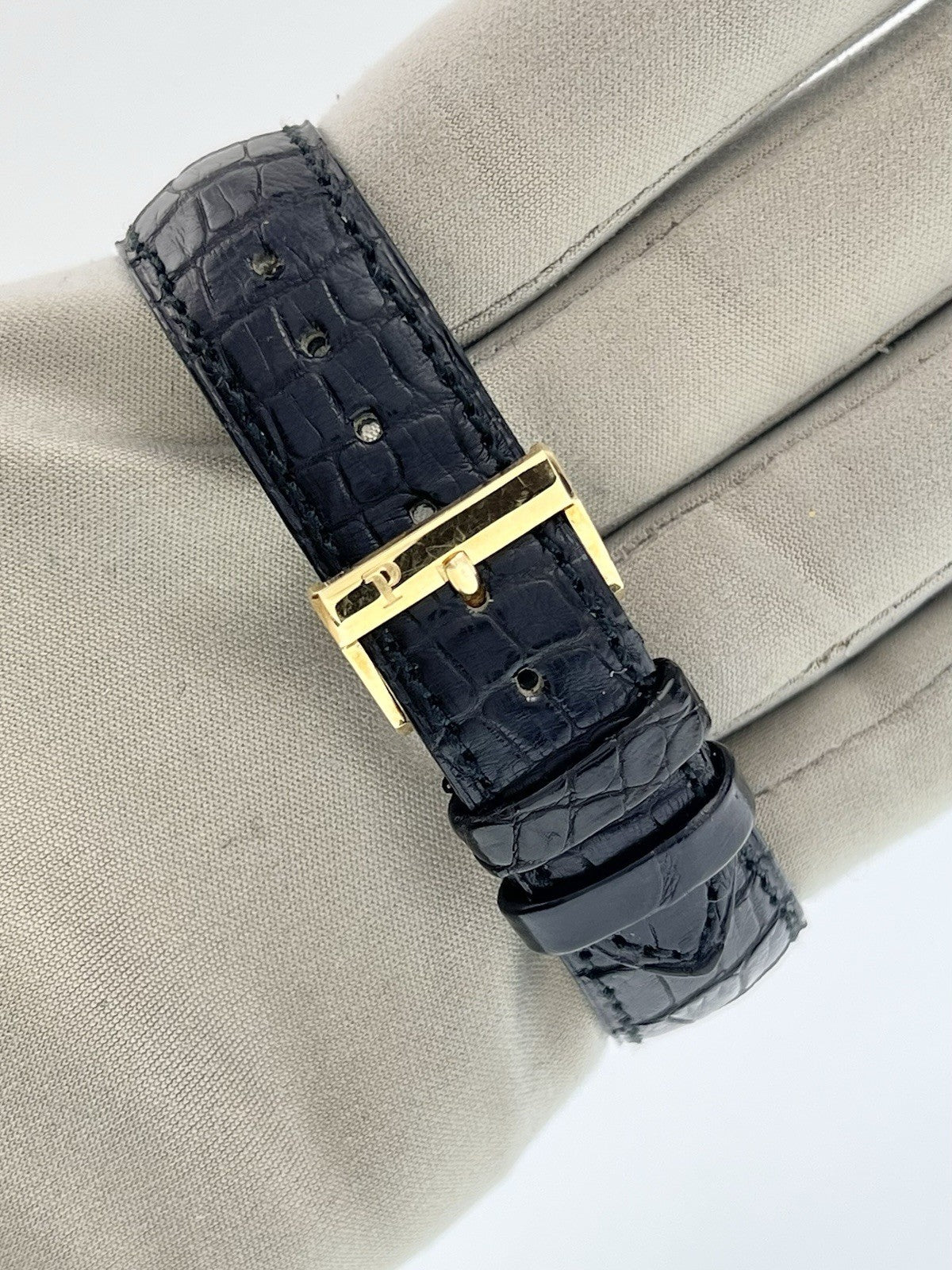 Piaget Gouverneur 18k Yellow Gold Silver Dial 34mm Manual Wind Men's Watch 15968