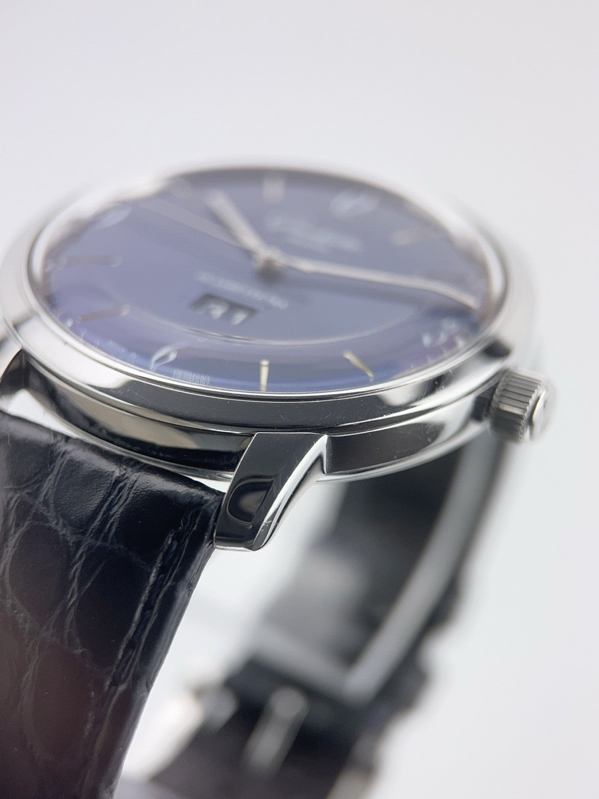 Glashutte Original Sixties Steel Blue Dial 42mm Automatic Mens 2-39-47-06-02-04