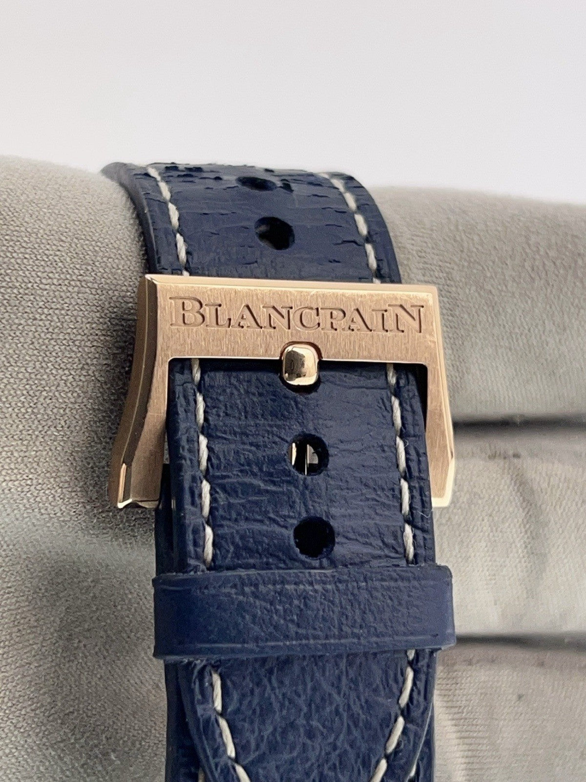 Blancpain Air Command 18k Rose Gold Blue Dial 42.5mm Automatic AC02-36B40-63B