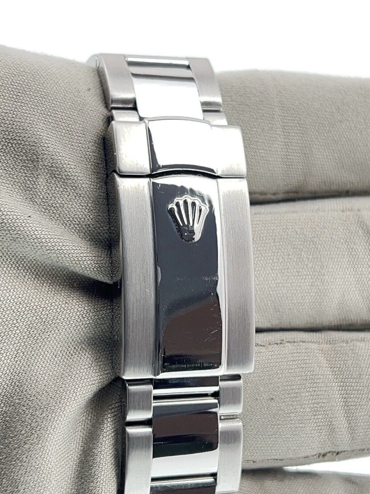 Rolex Datejust II Stainless Steel White Dial 41mm Men's Automatic Watch 116334