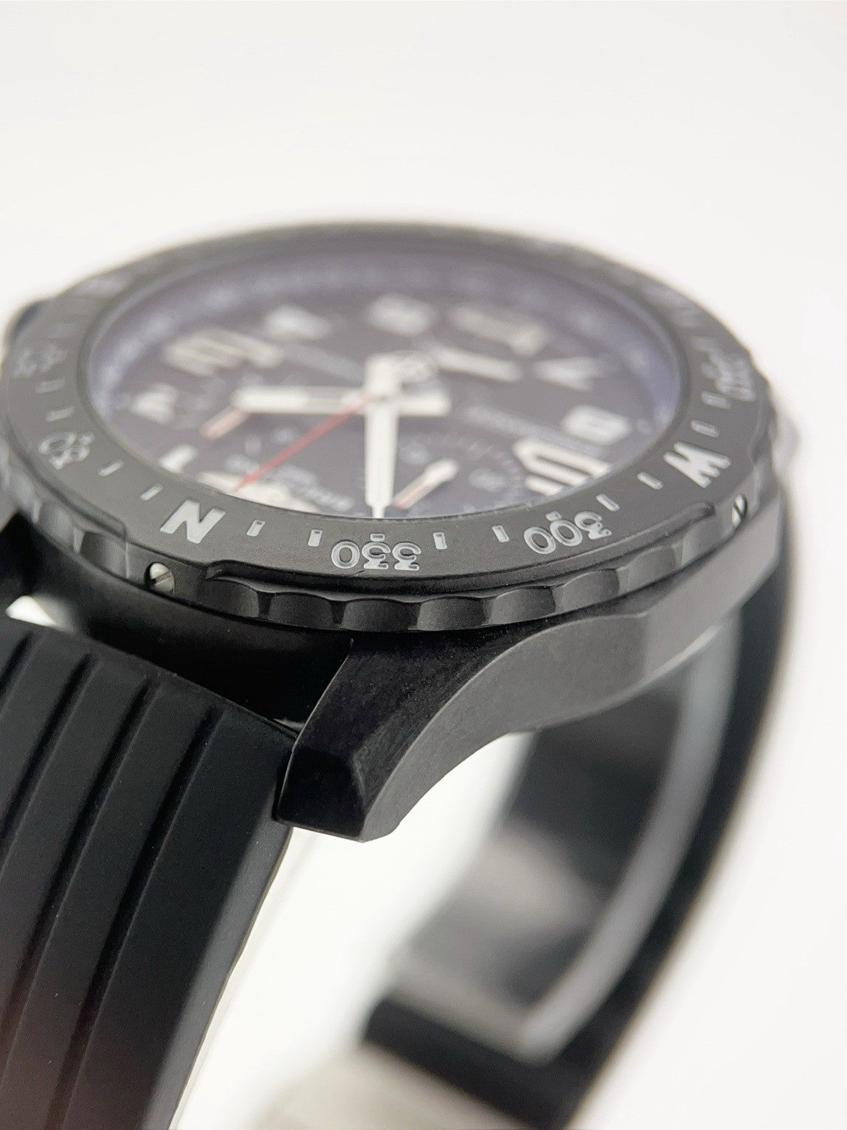 Breitling Endurance Pro Breitlight Case Black Dial 44mm Quartz Men's X82310