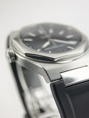 Girard Perregaux Laureato Stainless Steel Black Dial 42mm Automatic Men’s 81010