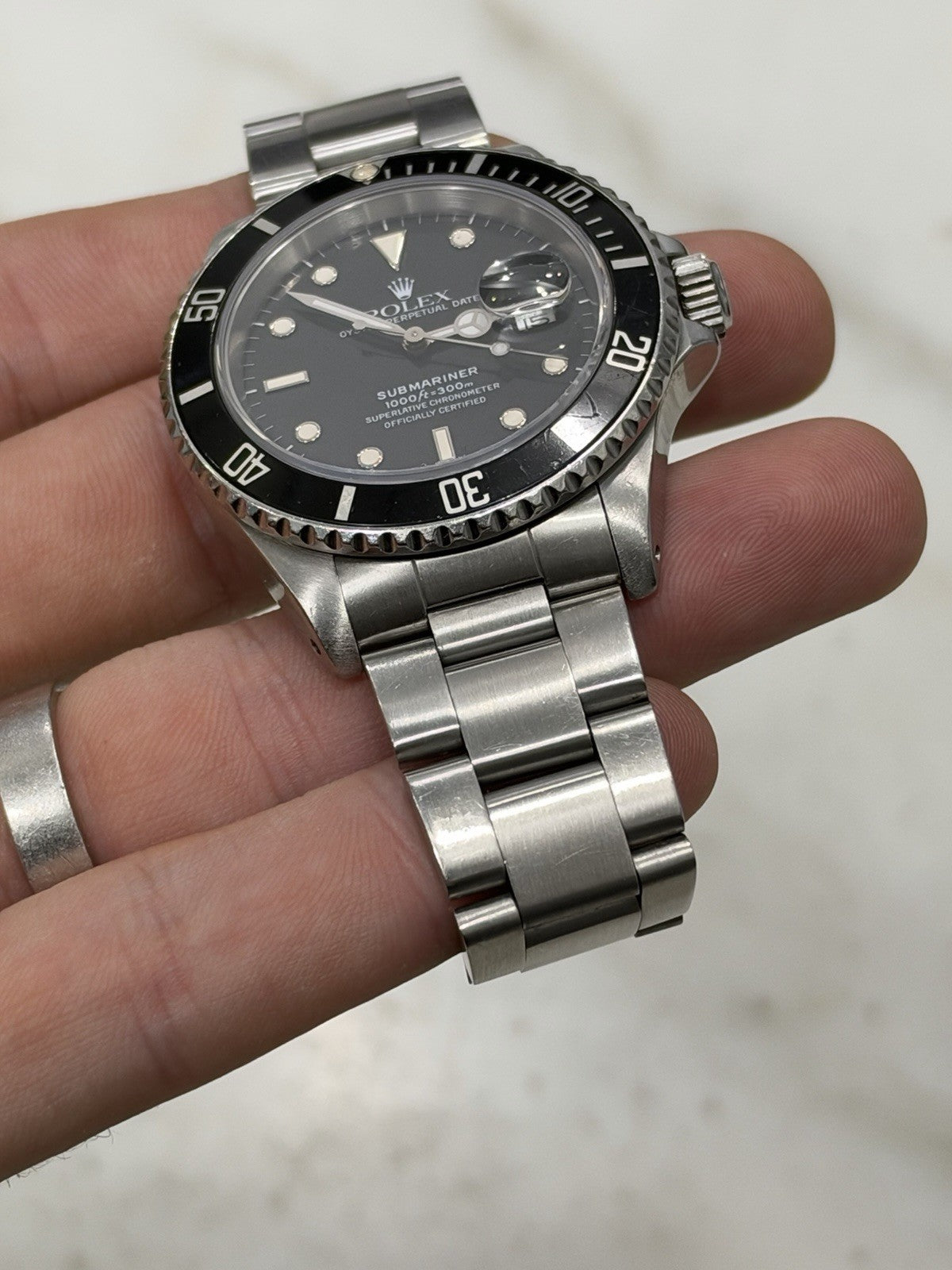 Rolex Submariner Black Dial Stainless Steel 40mm Automatic Mens Watch 16610