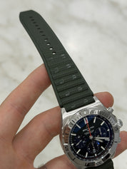 NEW 2026 Breitling Chronomat B01 42 Chronograph Green Men's Watch AB0134101L2S1