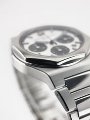Girard Perregaux Laureato Stainless Steel Silver Dial 42mm Automatic Men’s 81020