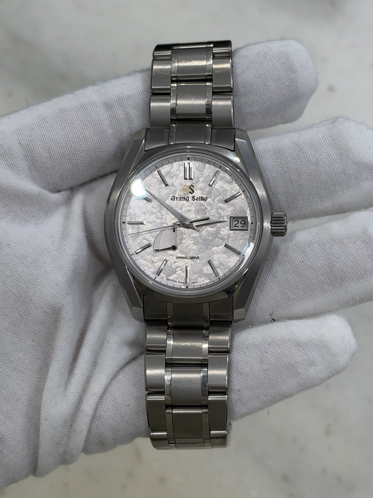 2023 Grand Seiko Heritage “Shunbun” Pink Dial Titanium 40mm Watch SBGA413