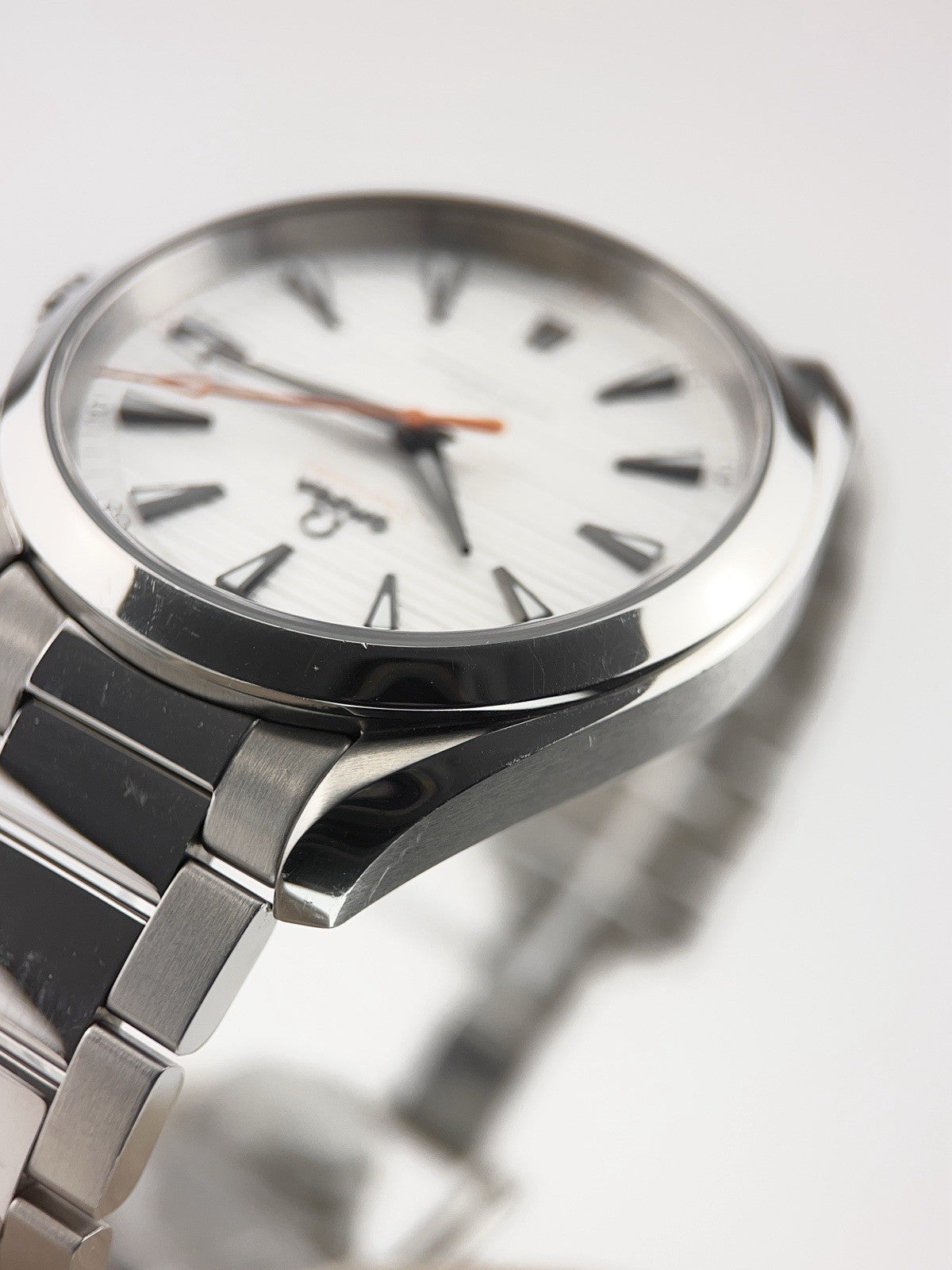 Omega Seamaster Stainless Steel White Dial 41mm Automatic 220.12.41.21.02.002