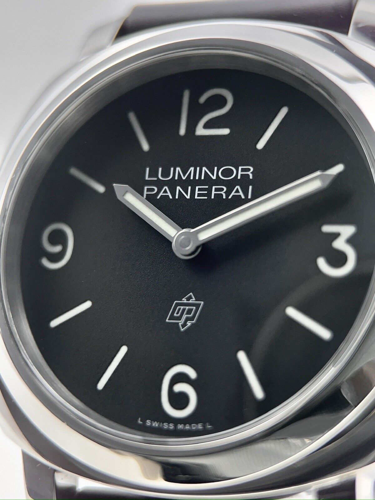 Panerai Luminor Base Logo Steel Black Manual Wind Men’s Watch PAM01086