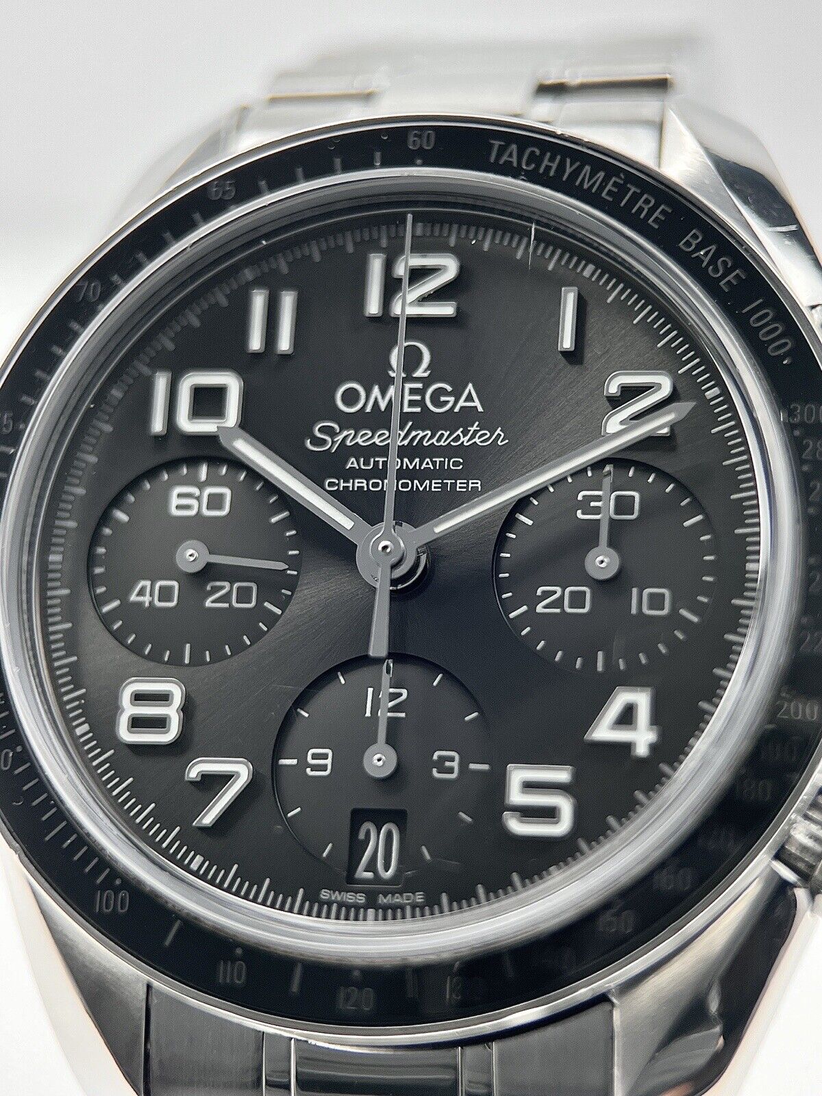 Omega Speedmaster 324.30.38.40.06.001 Chronometer Date Automatic 38mm Mens Watch