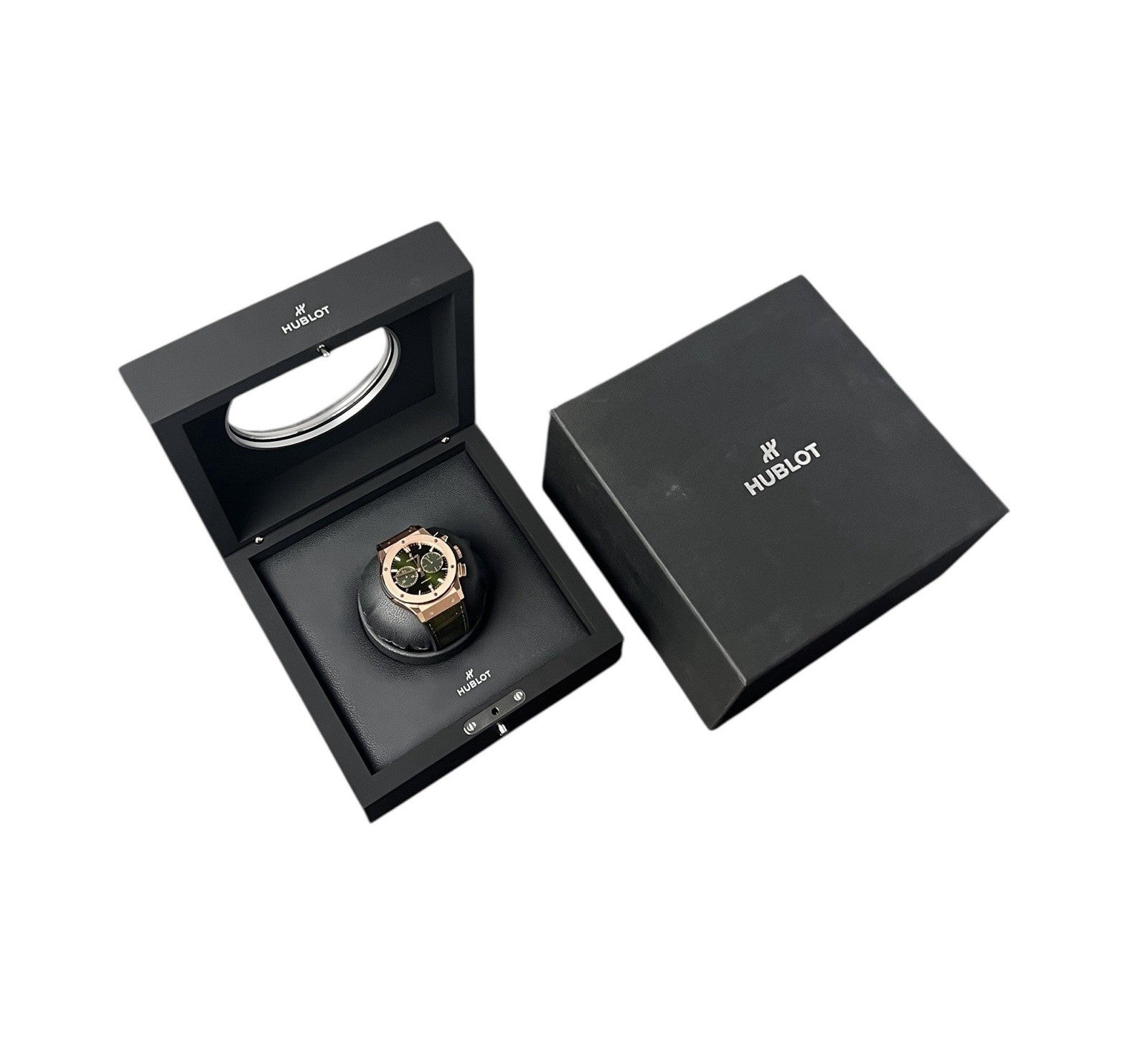 Hublot Classic Fusion 18k Rose Gold Green Dial 45mm Automatic 521.OX.8980.LR