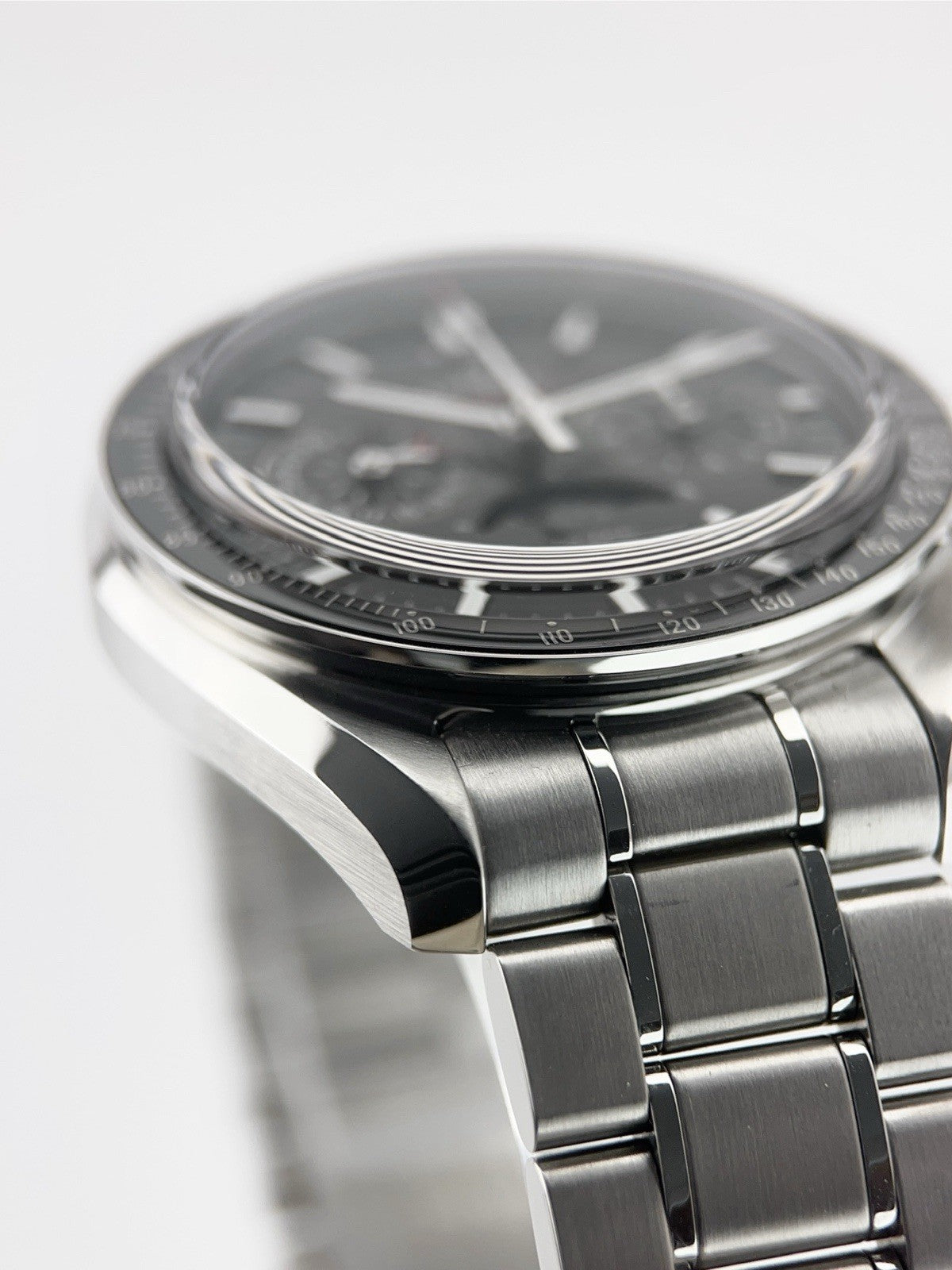 New Omega Speedmaster 304.30.44.52.01.001
