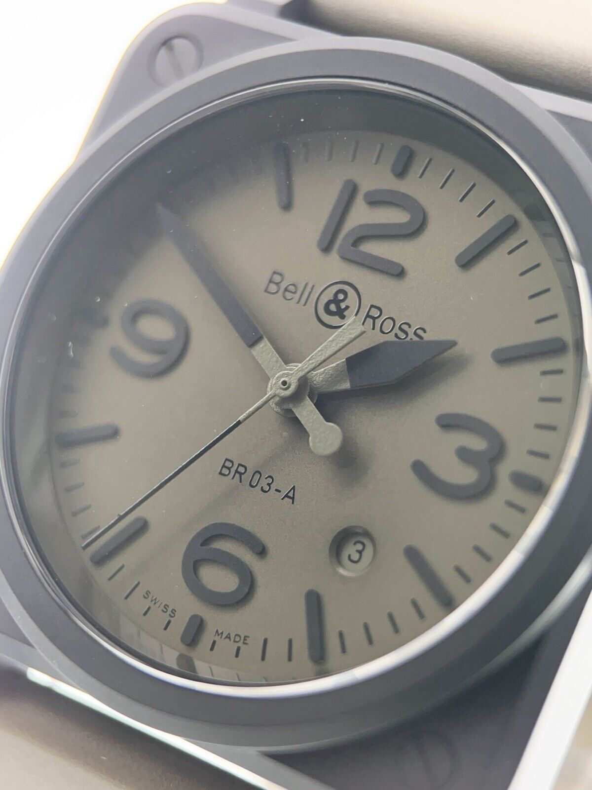 NEW Bell & Ross Military Ceramic Green Dial 41mm Automatic Men’s Watch BR03-A