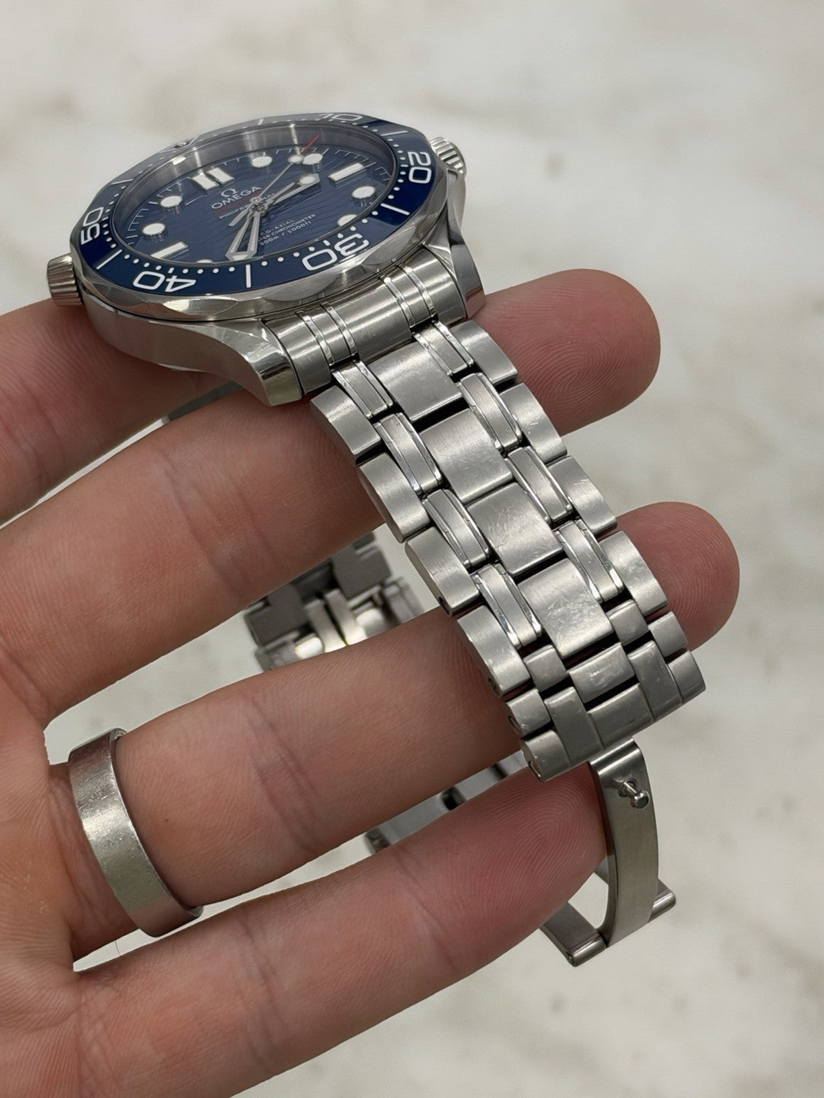 Omega Seamaster Wave 300m Diver Blue Ceramic Men's Watch 210.30.42.20.03.001