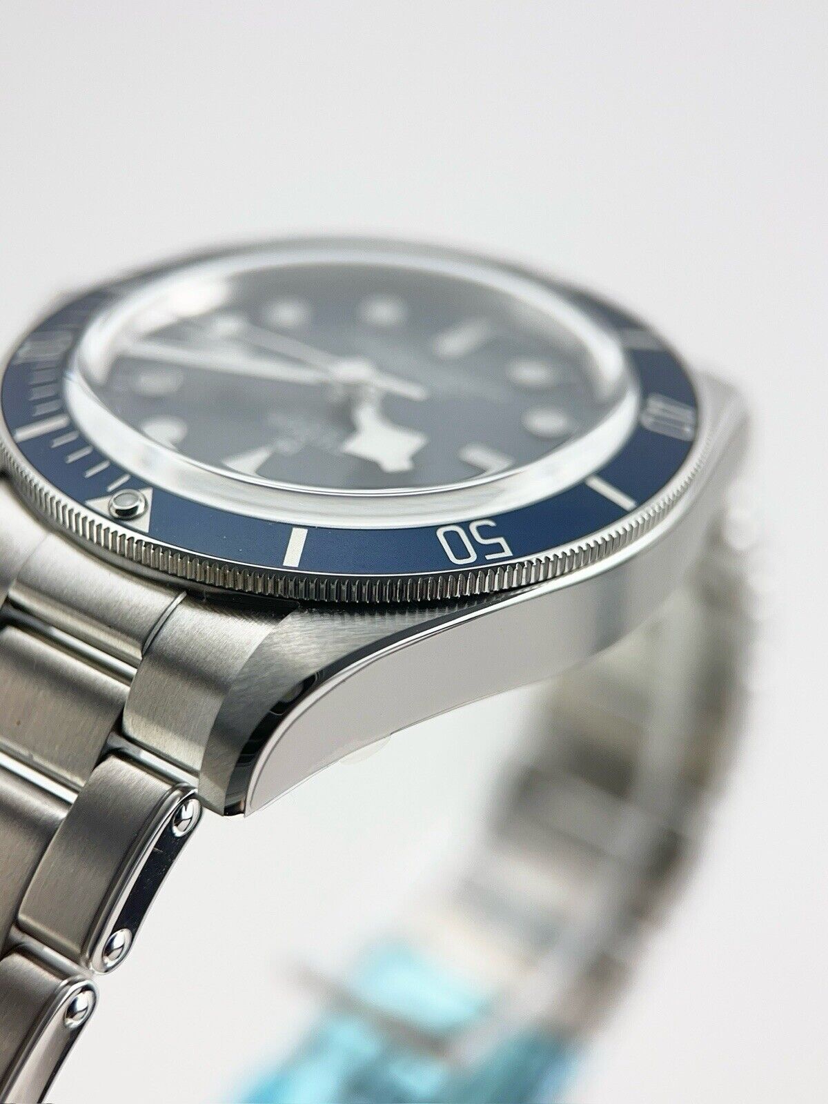 NEW 2025 Tudor Black Bay Steel Blue Dial 39mm Automatic Men’s Watch 79030B