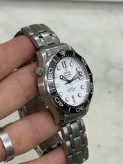 2022 Omega Seamaster Steel White Dial 42mm Auto Men's Watch 210.30.42.20.04.001