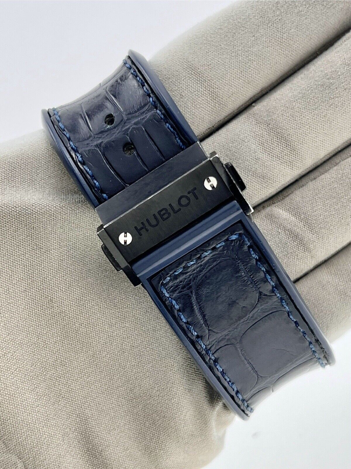 Hublot Classic Fusion Ceramic Blue 45mm Automatic Men’s Watch 521.CM.7170.LR