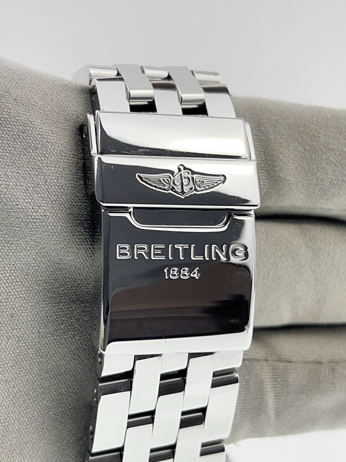 Breitling Chronomat Stainless Steel Black Dial 44mm Automatic Men’s AB00115