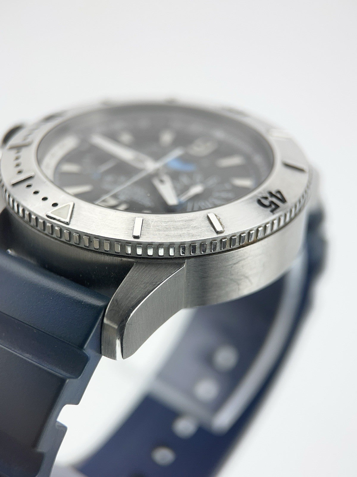 Jaeger-LeCoultre Master Titanium Black Dial 44mm Automatic Mens Watch W186T670