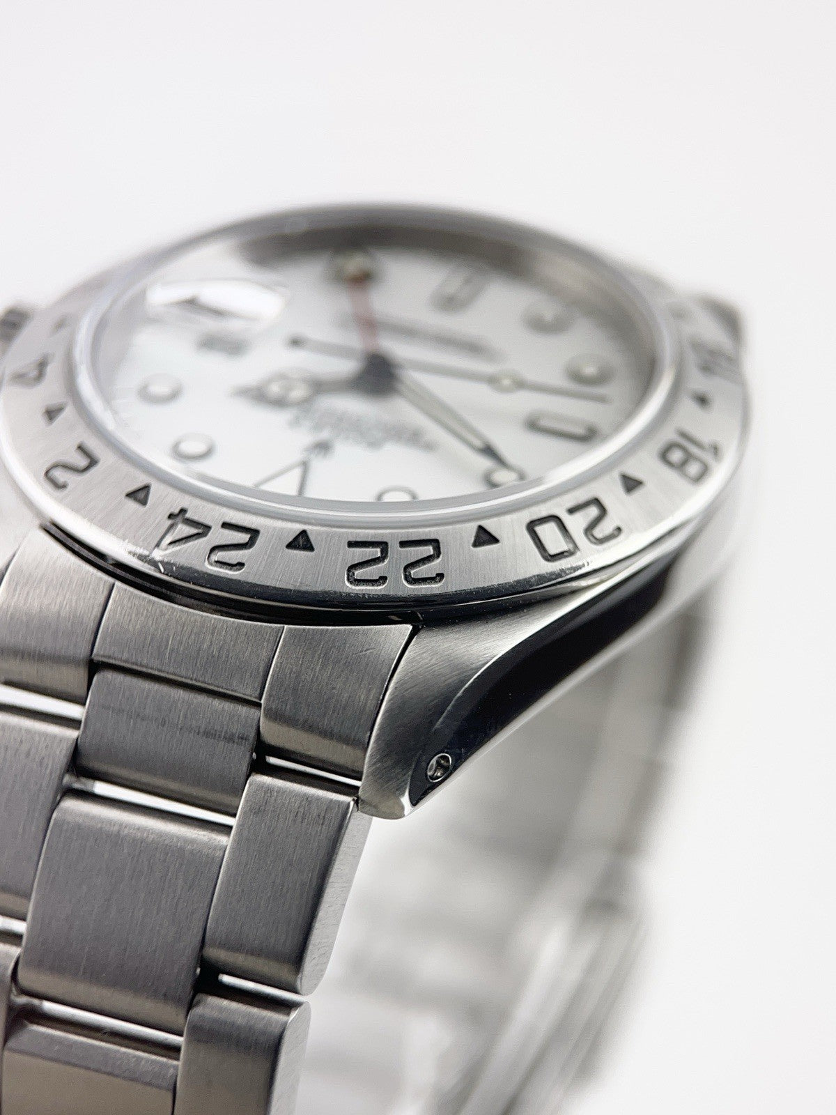 Rolex Explorer II Stainless Steel White Dial 40mm Automatic Mens Watch 16570