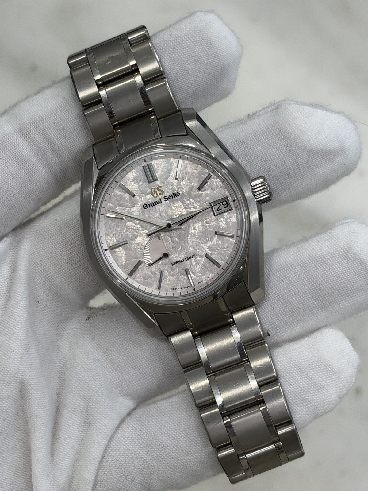 2023 Grand Seiko Heritage “Shunbun” Pink Dial Titanium 40mm Watch SBGA413