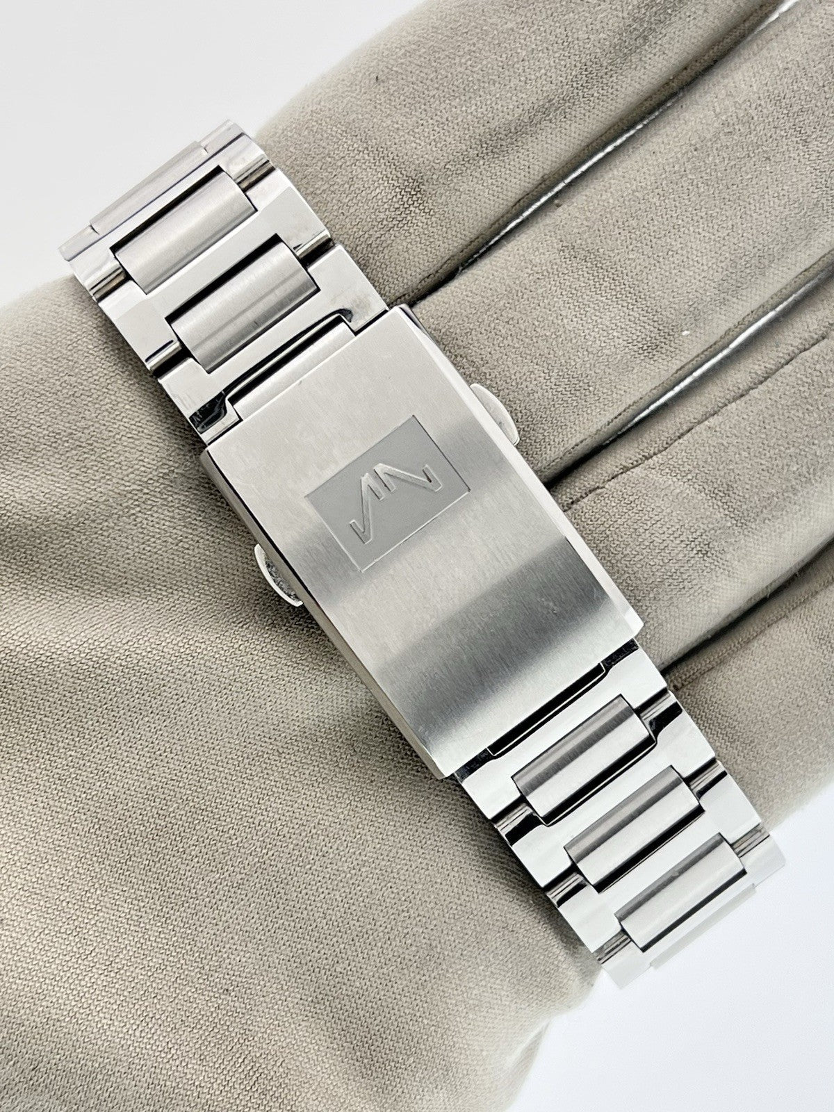 Norqain Freedom Stainless Steel Ice Blue Dial 40mm Automatic Men's Watch N2201