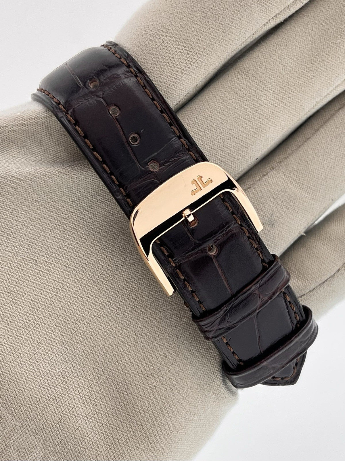 Jaeger-LeCoultre Master 41mm Ultra Thin 18k Rose Gold Champagne Dial Q1332511