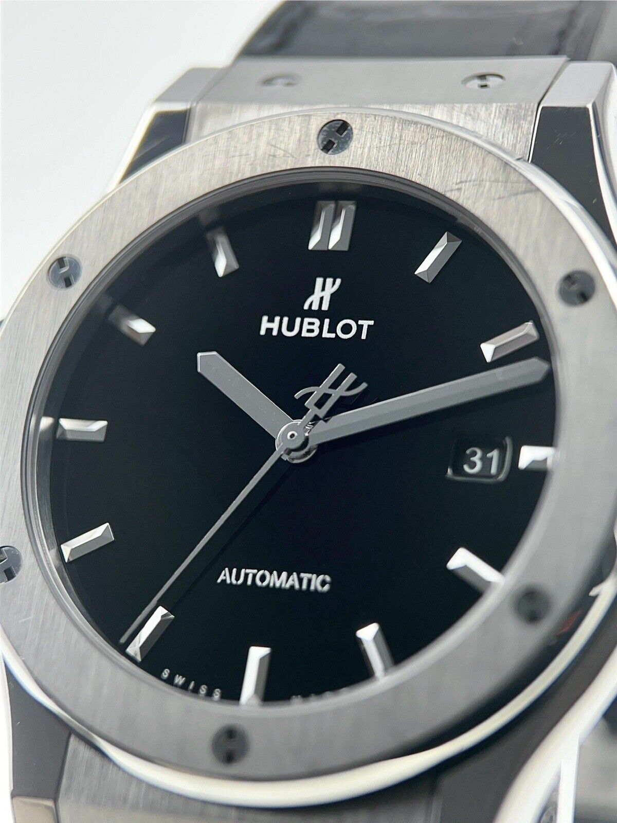 Hublot Classic Fusion Titanium Black 42mm Automatic Men’s Watch 542.NX.1270.LR