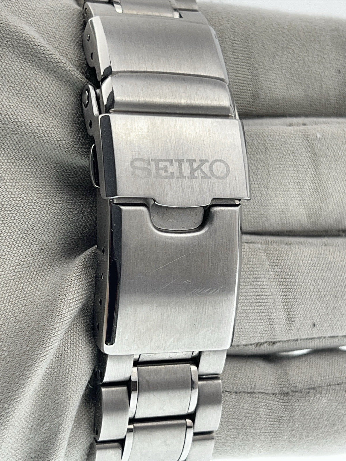 Seiko Prospex Steel Black Dial 44mm Automatic Movement Men's Watch SLA051