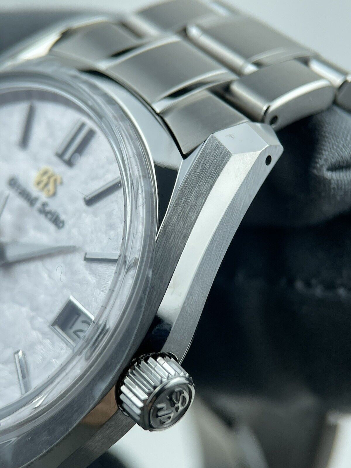 2026 NEW Grand Seiko Heritage Collection 40mm Spring Pink Titanium SBGA413