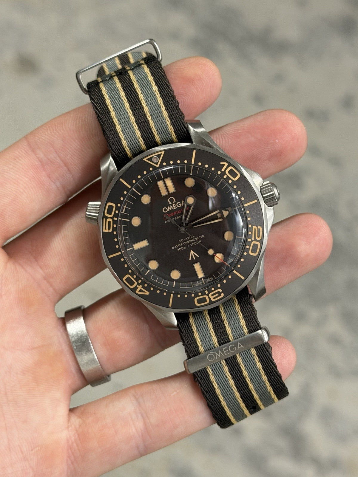 Omega Seamaster NTTD James Bond 007 No Time To Die Watch - 210.92.42.20.01.001