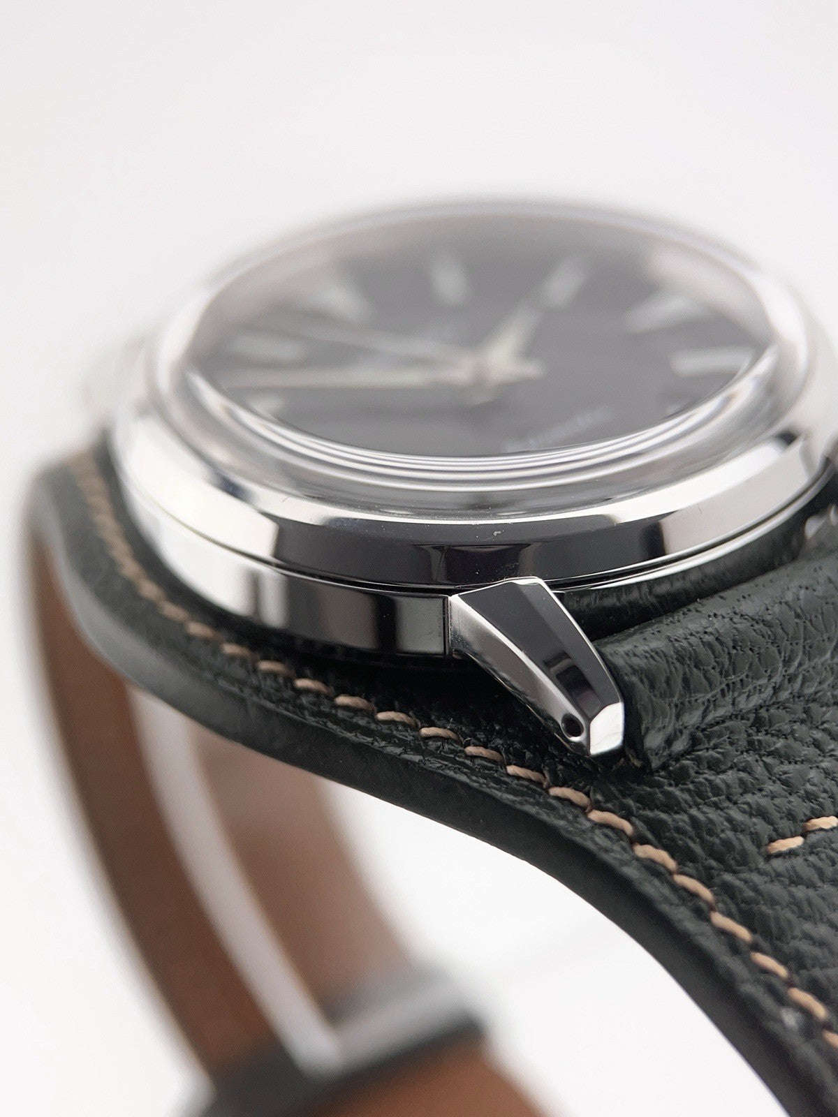 Seiko Prospex Alpinist Steel Black Dial 36.6mm Automatic Men’s Watch SJE085J1