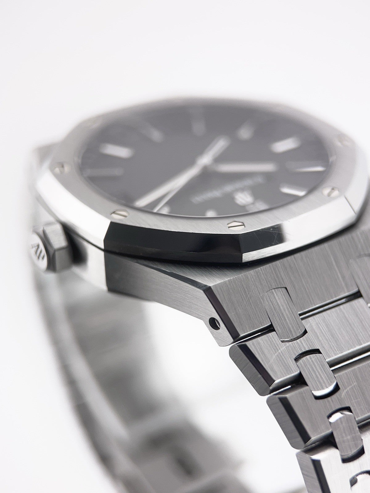 Audemars Piguet Royal Oak Steel Black Dial 41mm Automatic Men’s Watch 15500ST