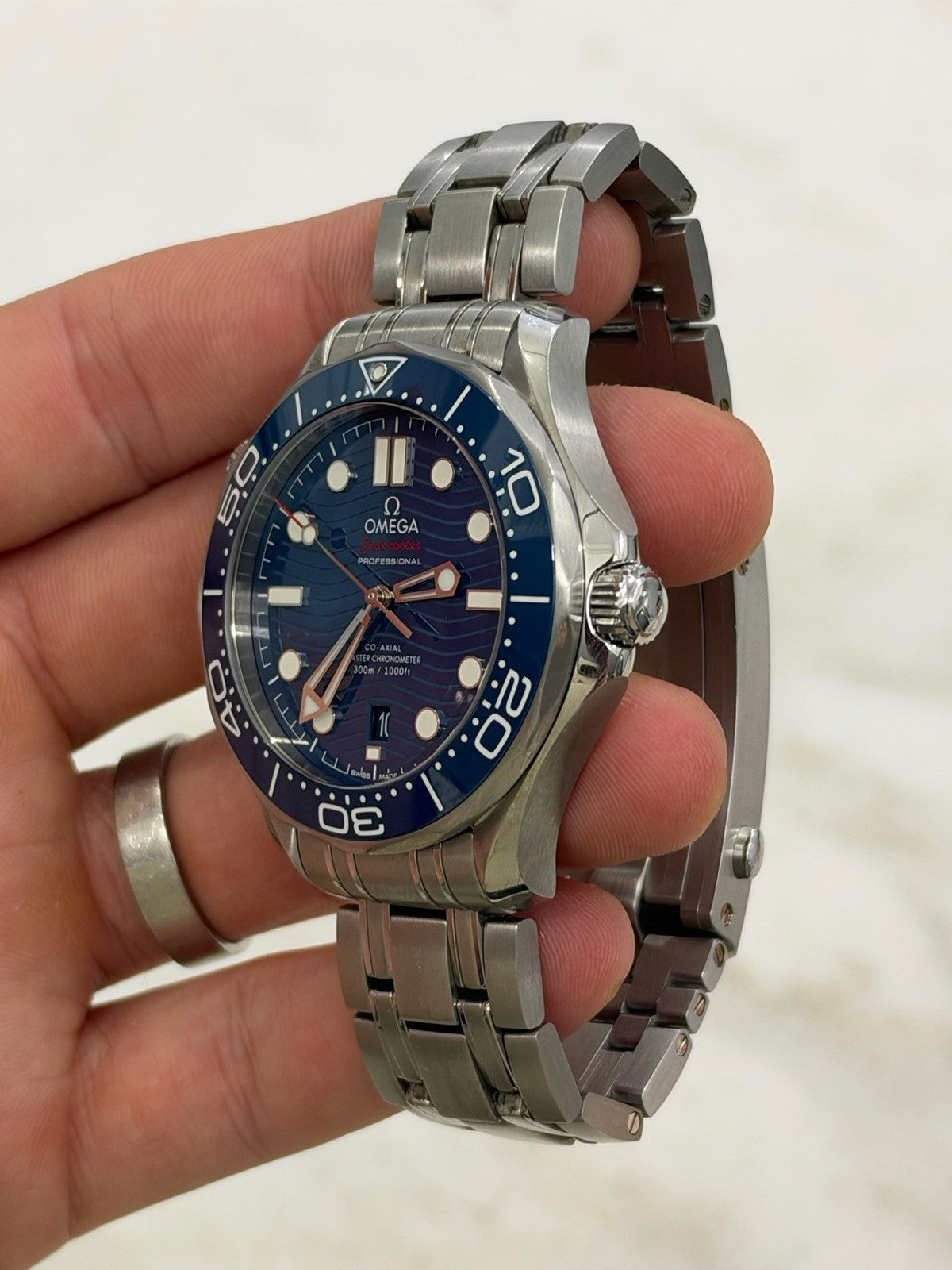 Omega Seamaster Wave 300m Diver Blue Ceramic Men's Watch 210.30.42.20.03.001