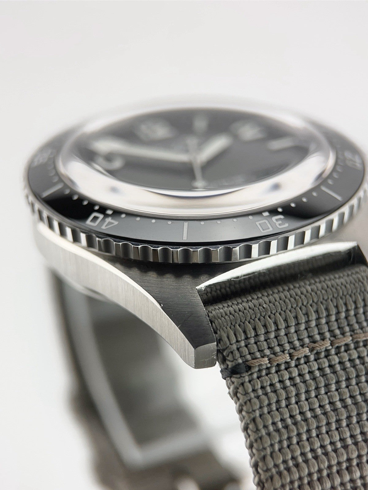 Glashutte Original SeaQ Panorama Date Steel Black 43mm 1-36-13-01-80-70 Full Set