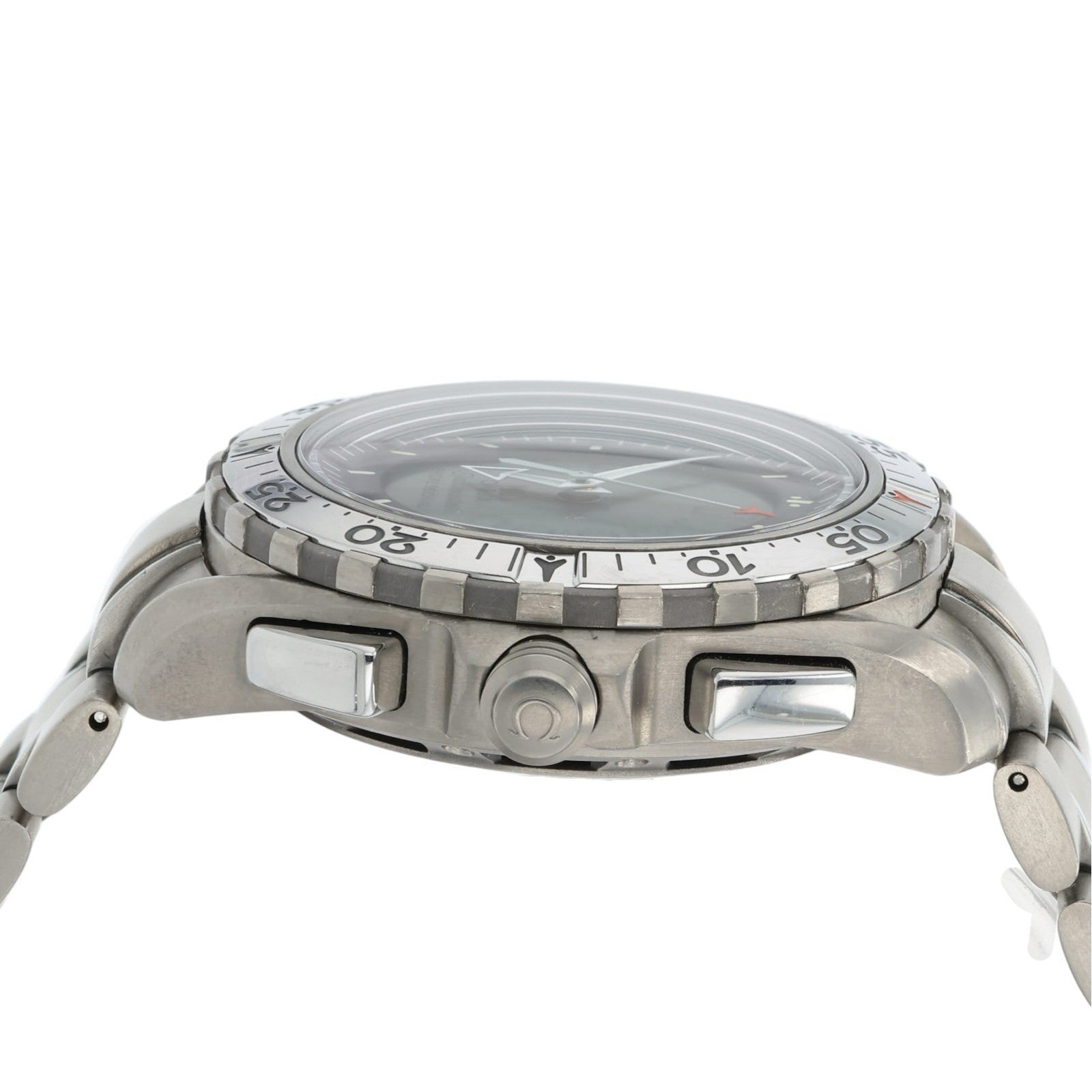 Omega Speedmaster Grey Dial Titanium 42mm Quartz Movement Mens Watch X-33