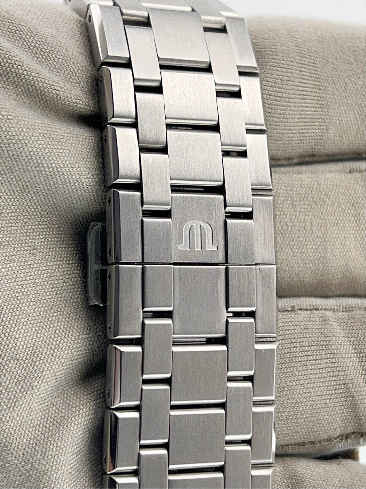 NEW Maurice Lacroix Stainless Steel Black Dial 44mm Automatic Mens Watch A16088