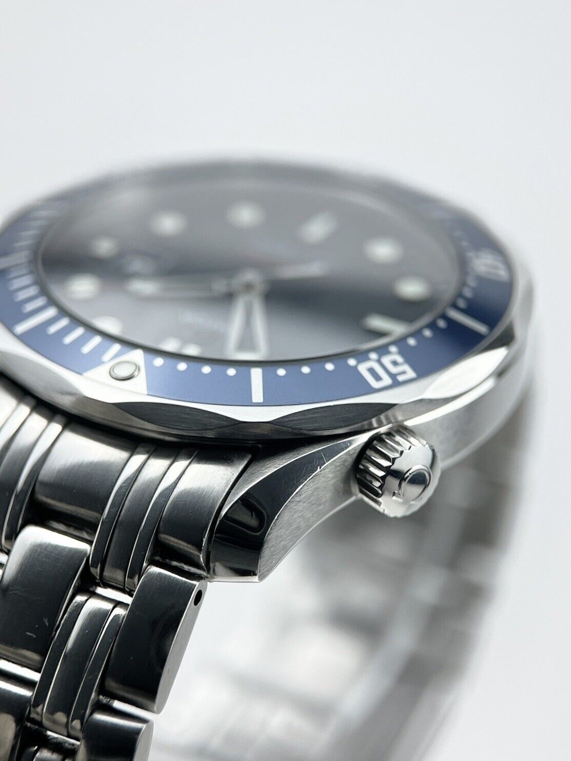 Omega Seamaster Diver 300M Quartz Blue Dial Men's Watch - 2221.80.00 W/ Papers