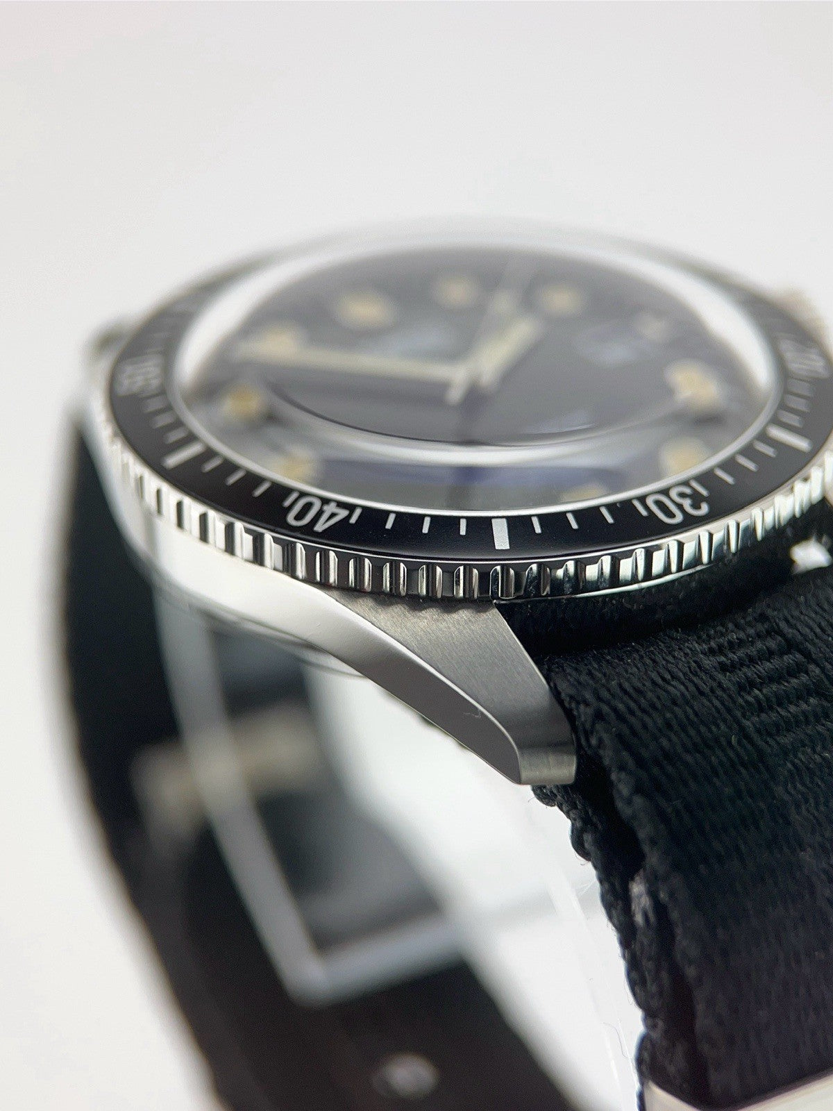 Oris Divers Sixty Five Stainless Steel Black Dial 42mm Automatic Mens Watch 7720